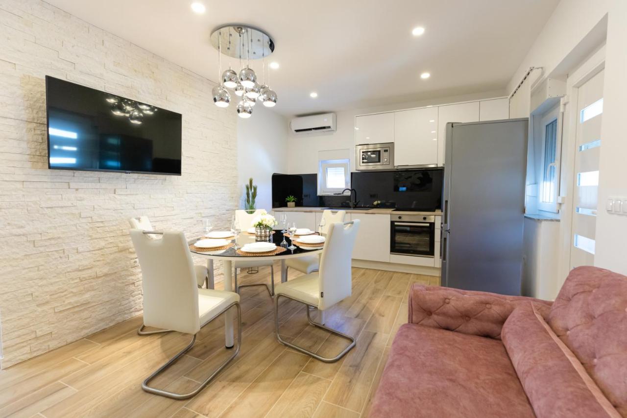 Apartman Laura Вир Екстер'єр фото