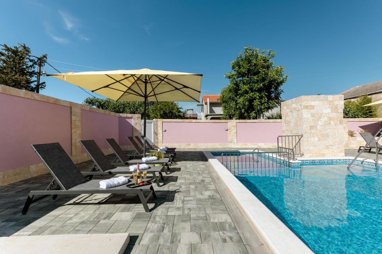 Apartman Laura Вир Екстер'єр фото
