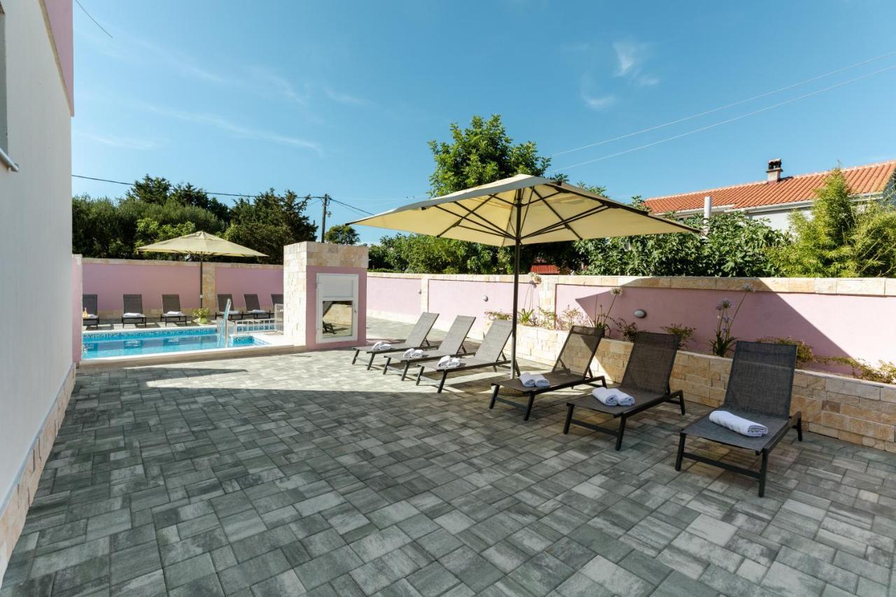 Apartman Laura Вир Екстер'єр фото